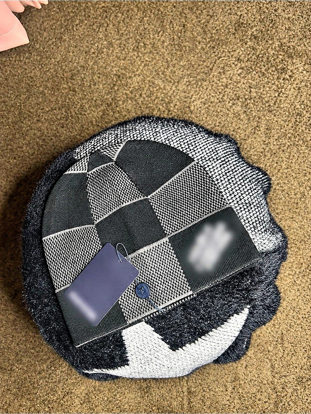 Louis Vuitton Néo Petit Damier Beanie Checkered Hat in Black & Gray
